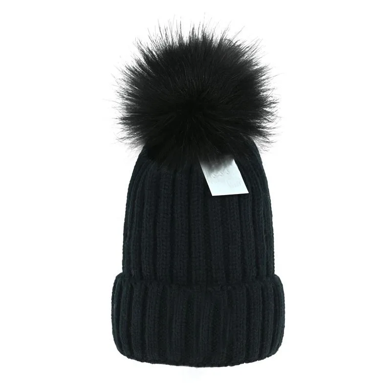 

2021 beanie New Winter caps Knitted Hats Women bonnet Thicken Beanies Raccoon Fur Pompoms Warm Girl Caps pompon