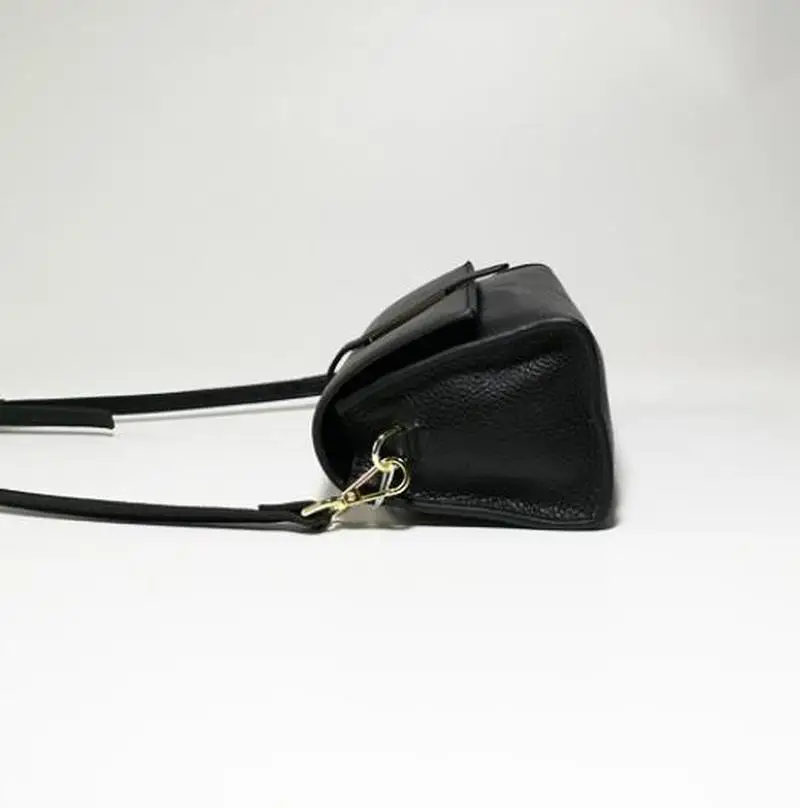 

new fashion texture first layer leather small pillow bag shoulder messenger compact personality leather handbag trend