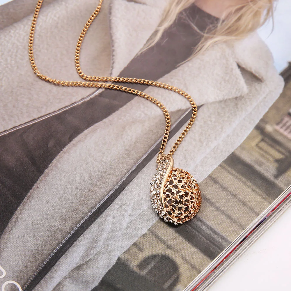 

New Fashion Korean Jewelry OL Style Love Hollow Lover Acacia Leaf Crystal Necklace Leaf Bud-shaped Clavicle Chain