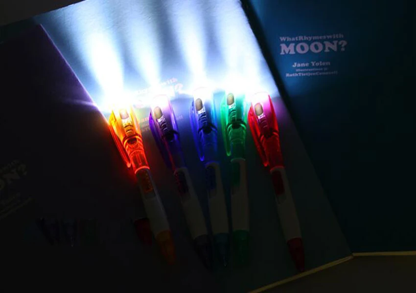 1pc Magic 2 In 1 Light Flashlight Combo Stationery Marker Penlight Highlighter Invisible Ink Pen With Battery