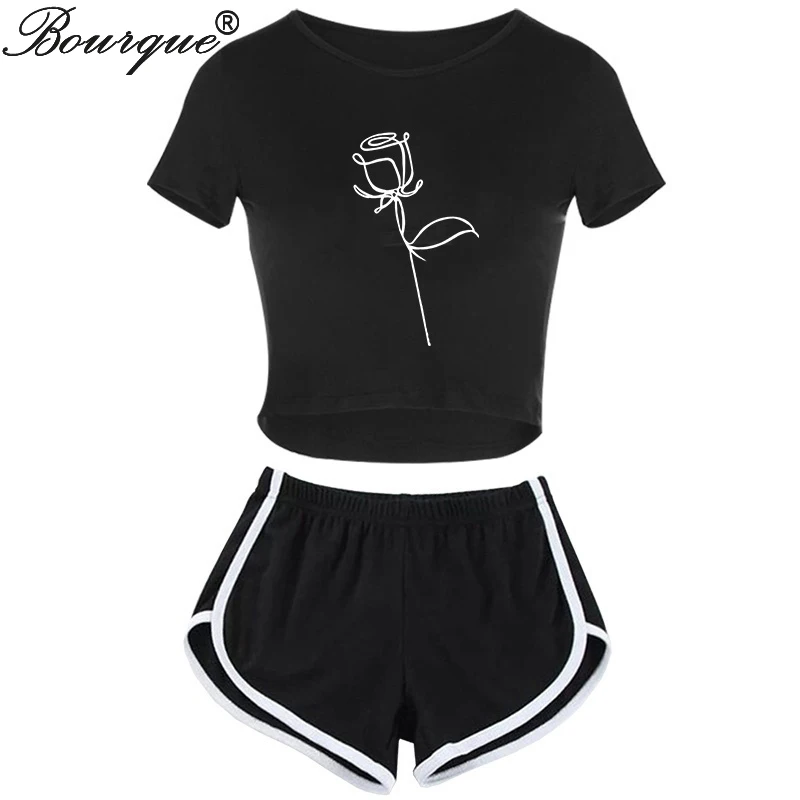 Women's Summer Short-Sleeved Suit Sexy Rose Fitness Suit Plain Color Navel Baring T-shirt + Shorts Fitness Sportswear