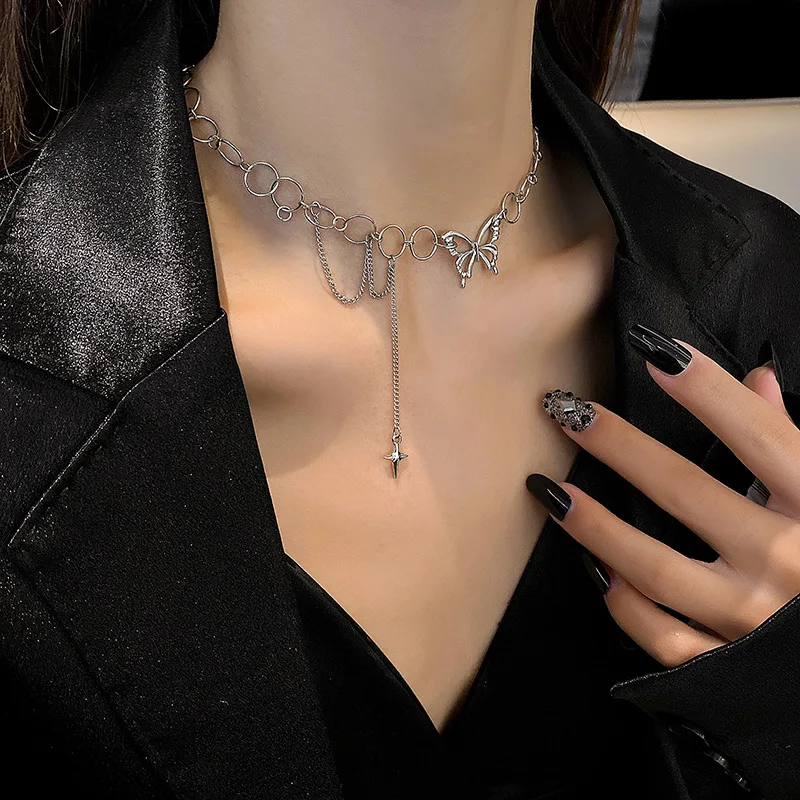 

Sexy Butterfly Clavicle Chain Elegant Pearl Necklace Temperament Personality Female Fashion Necklace Jewelry