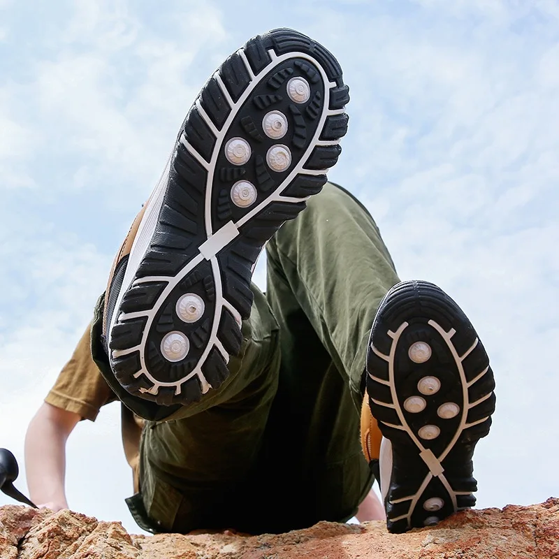 

Fashion Spring and Autumn Hiking Shoes Men's Low-top Shoes Youth Travel Shoes Men's Casual Tooling Shoes