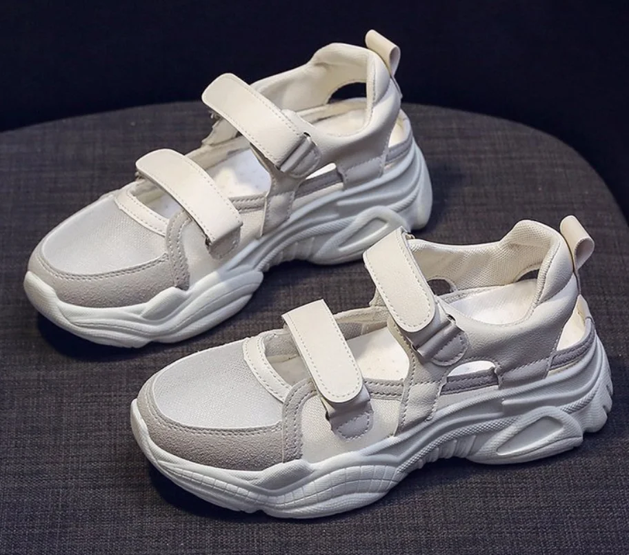 

Women's Shoes