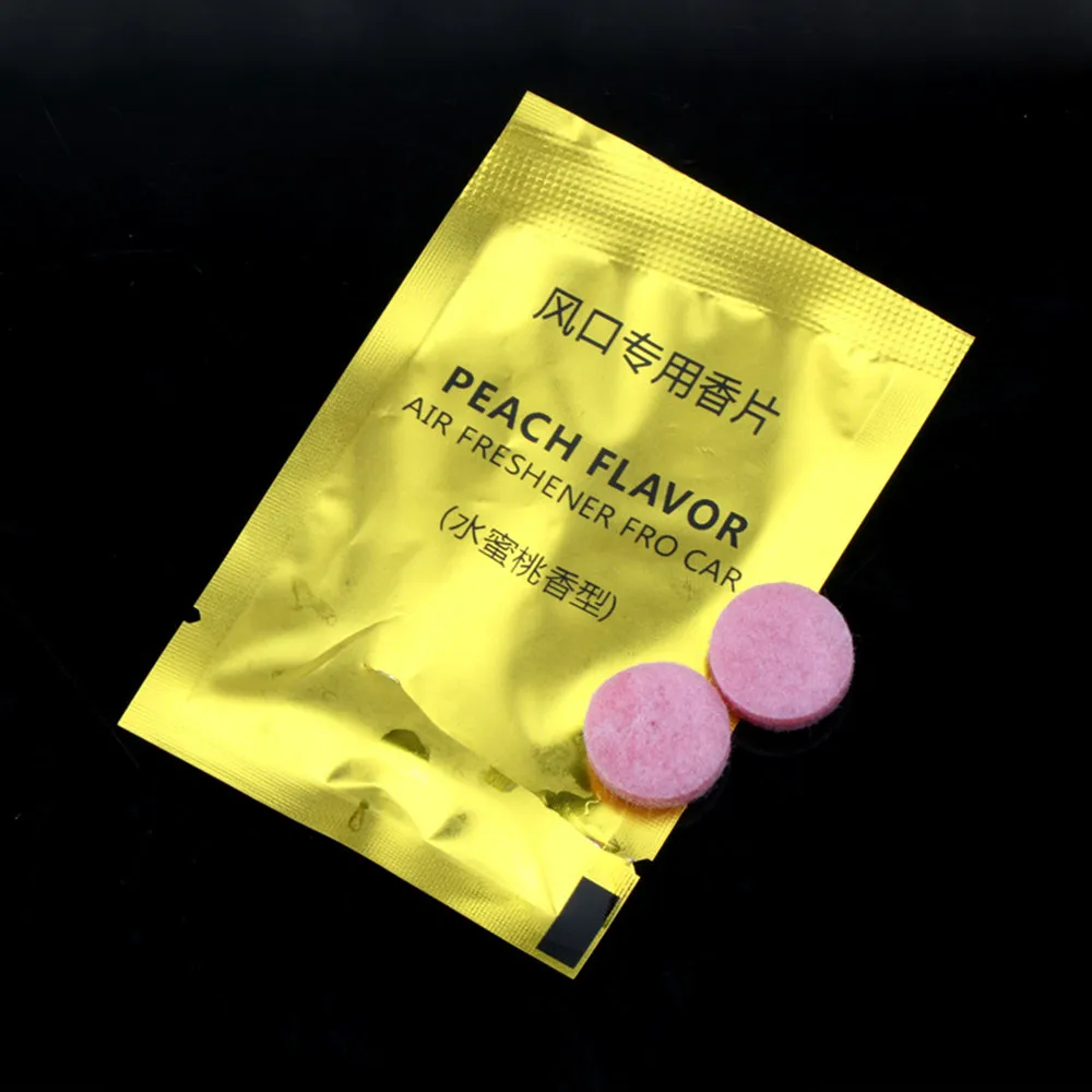 

2021 New Fation Lovely Couple Girl Boy Car Air Vent Freshener Perfume Clip Car Fragrance Air Conditioning Perfume Clip