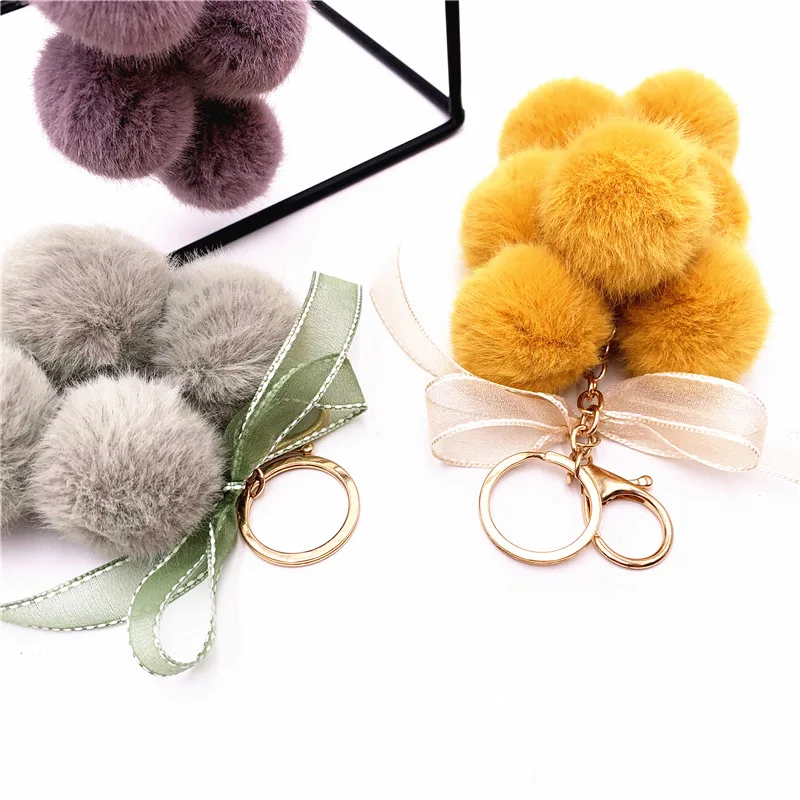 

New Fruit Pom Pom Ball Key Chain Faux Rabbit Fur Pompom Grape Keychain Women Bag Pendant Charms Key Ring wholesale