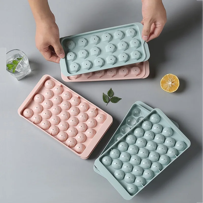 

Creative Round Ice Tray with Lid Plastic Ice Cube Mold Refrigerator Spherical Ice Box Large Ice Mold Ice Box Kitchen Accessories