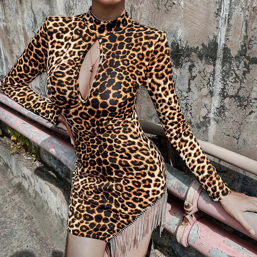 Женское леопардовое платье с кисточками и бриллиантами вечернее длинными