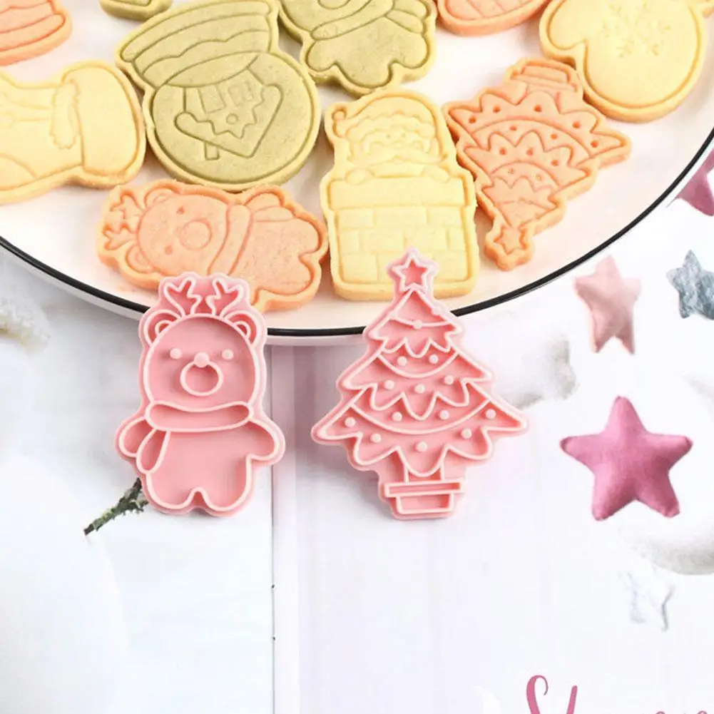 

Christmas Biscuit Mold 3D Three-dimensional Frosting Decorating Household Set Mold Push-type Cookie Baking Fondant Cake Pla J4K5