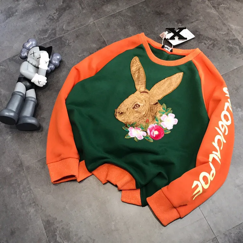 

2021autumn and Winter New Style Hoodie Rabbit Embroidered Casual Loose O-neck Cotton Hoodies Women Luxury Brand Clothing Coats