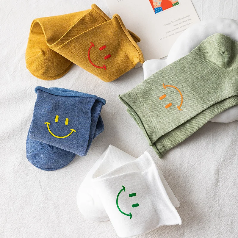 CARTELO New Solid Color Korean Smiley Pattern Women Socks Fashion Casual Sport Breathable Cotton Stocking Middle Tube Socks