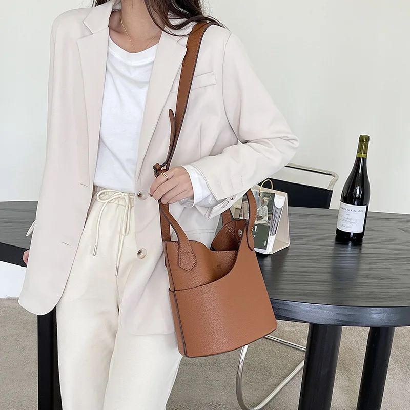 

Однотонная женская сумка через плечо, женская сумка через плечо из ПУ кожи с ручками, многофункциональная и легкая сумка для отпуска