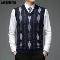 new autum fashion brand argyle pullover diamond sweater v neck knit vest men trendy 6 wool sleeveless casual men clothing