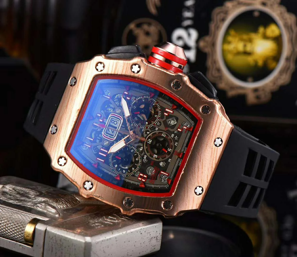 

2021 New Hot-selling Fashion Hollow Ghost Head Silicone Tape Quartz Watch High-quality Men's Watch Reloj Hombre