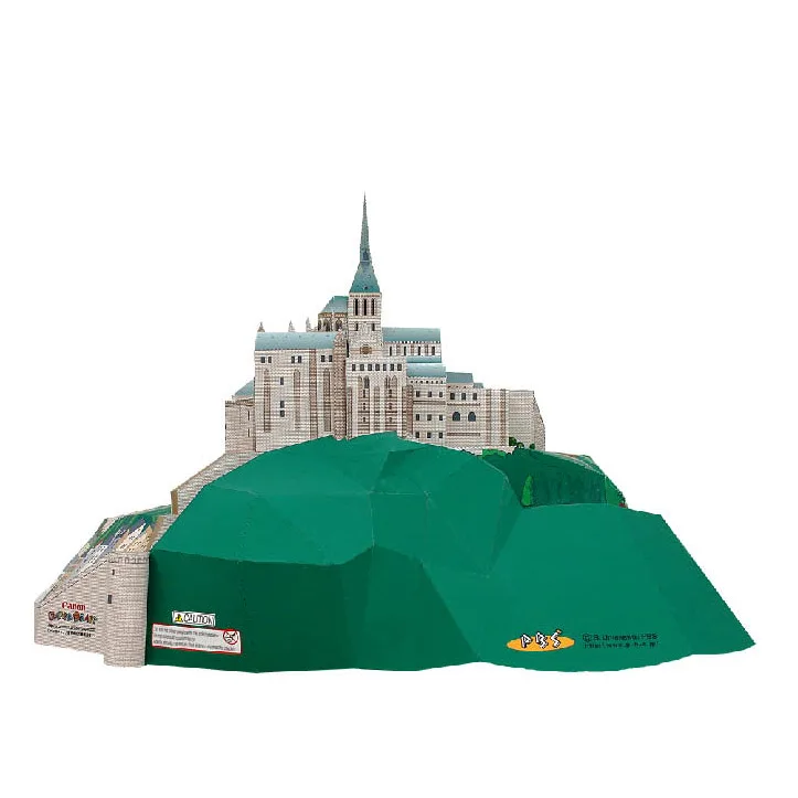 Всемирно известная архитектурная модель французского аббатства Святого Мишеля