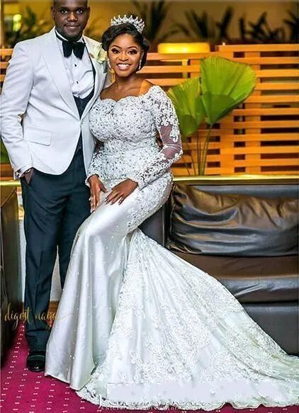 

2020 sexy Mermaid Wedding Dress Lace Appliqued Long Sleeves Sweep Train African Wedding Gowns Church bride Dress custom made