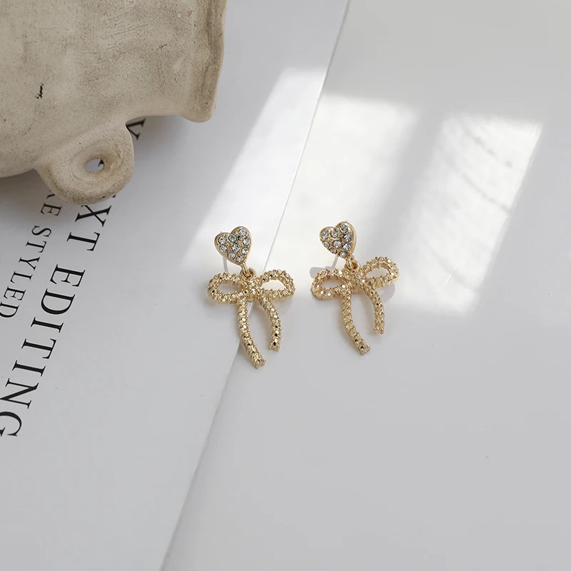 

Korea Fashion Simple Geometric Bowknot Earrings for Women Jewelry Accessories Heart Crystal Cute Romantic Trendy Tassel Earrings