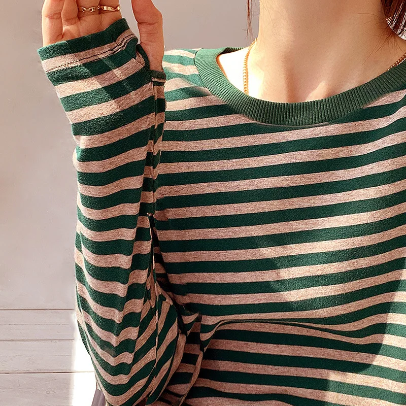 

WHOUARE Female Top Long-Sleeved Striped T-Shirt Women Loose Korean Style T-Shirt Round Neck Bottoming Shirt Fashion