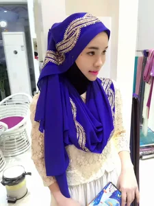 Новый мусульманский шарф, женские блестящие шали с золотой нитью, мягкие шифоновые шарфы, головная оболочка, мусульманский головной платок Hijab глушитель