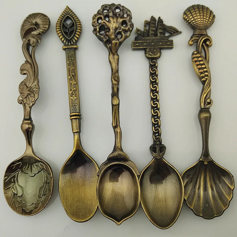 

5Pcs/Set Coffee Spoon Ice Cream Dessert Spoon Arabic Style Teaspoon Flatware Kitchen Accessories