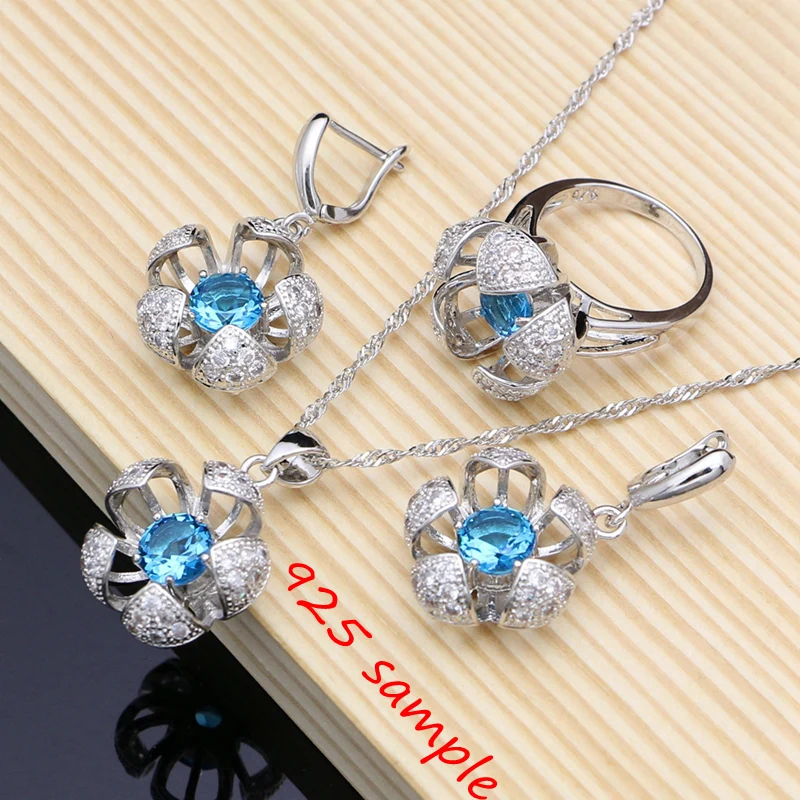 Женский ювелирный комплект из колье серёг кольца и браслета серебро 925 пробы