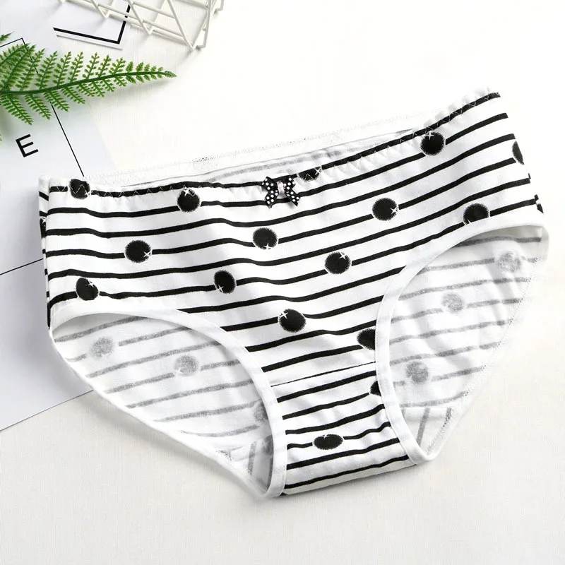 

Girls Briefs Students Black and White Intimate Stripe Printing Women's Cotton Mid-rise Underwear Comfortable Cute Panties