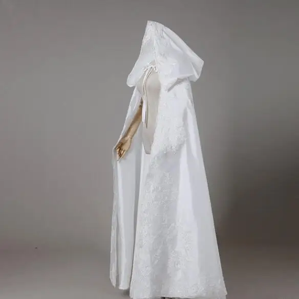Свадебная атласная накидка с капюшоном кружевная цвета белой слоновой кости