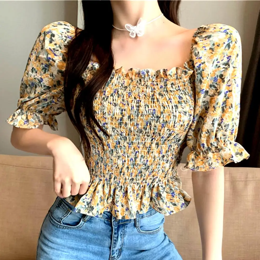 

Women Floral Print Short Sleeve Square Neck Off Shoulder Ruffled Blouse Crop Top