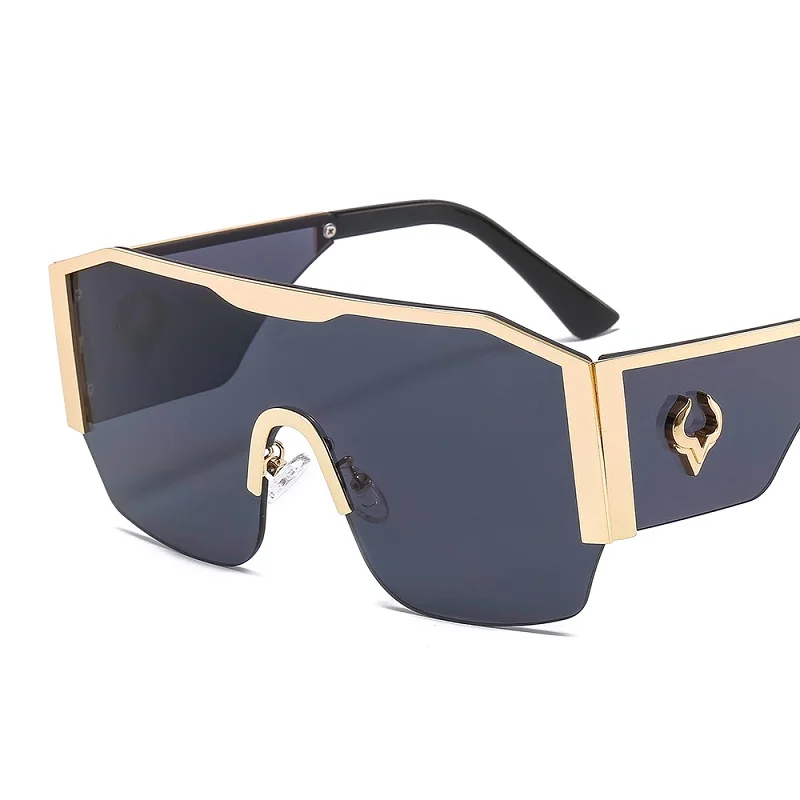 

2022 New Fashion Shield Sunglasses Men Women High Quality Luxury Gradients Lens Bull Logo Designer Hot Selling Sunglasses