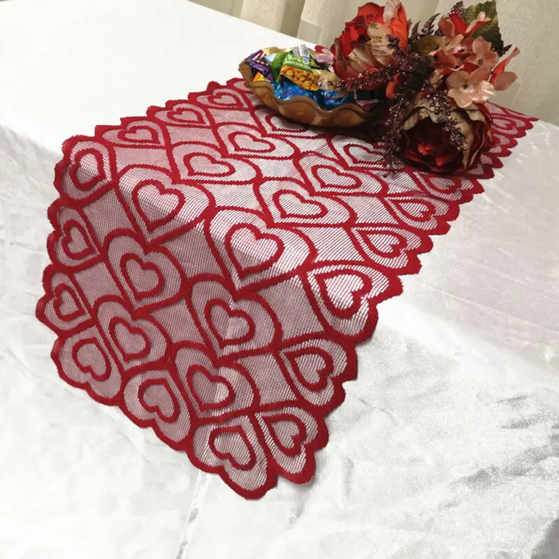 Скатерть с рисунком сердца и флага Декоративная скатерть красного розового