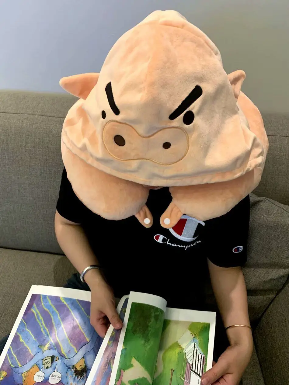Pig A Японская Высококачественная плюшевая u-образная подушка для шеи Crayon Shinchan со шляпой, подушка для путешествий и дома, Подушка для сна, забота о здоровье, мультяшное изображение - Цвет: Pig A