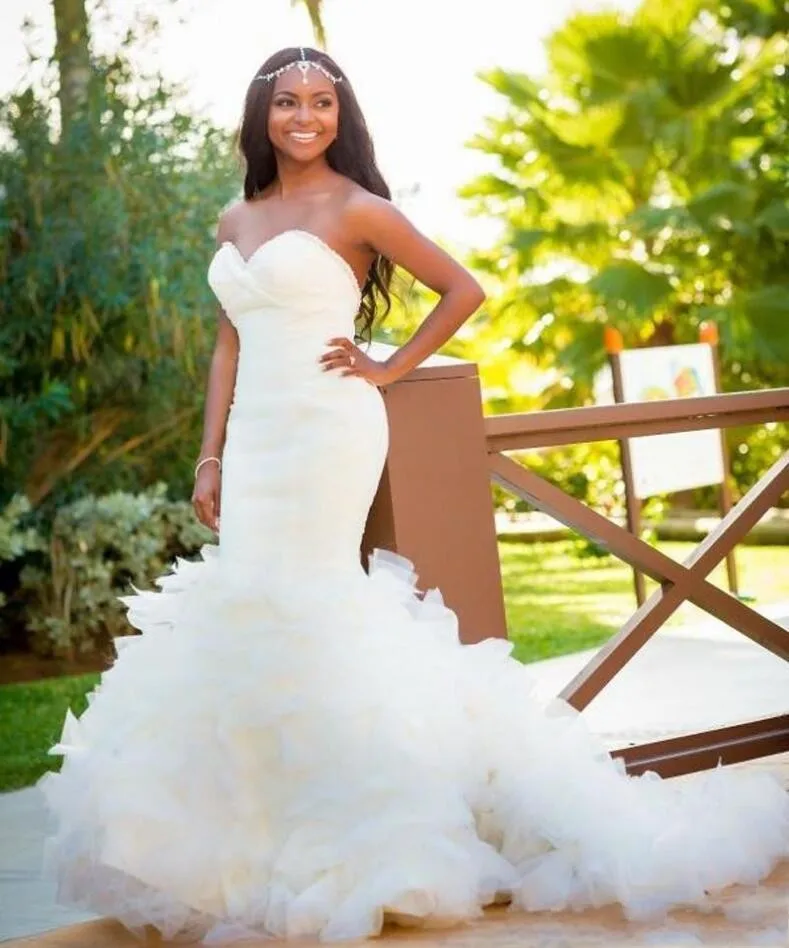 

2021 Sexy Backless Mermaid African Wedding Dresses With Tiered Ruffles Skirts Plus Size Long Bridal Gowns Vestidos De Mariee