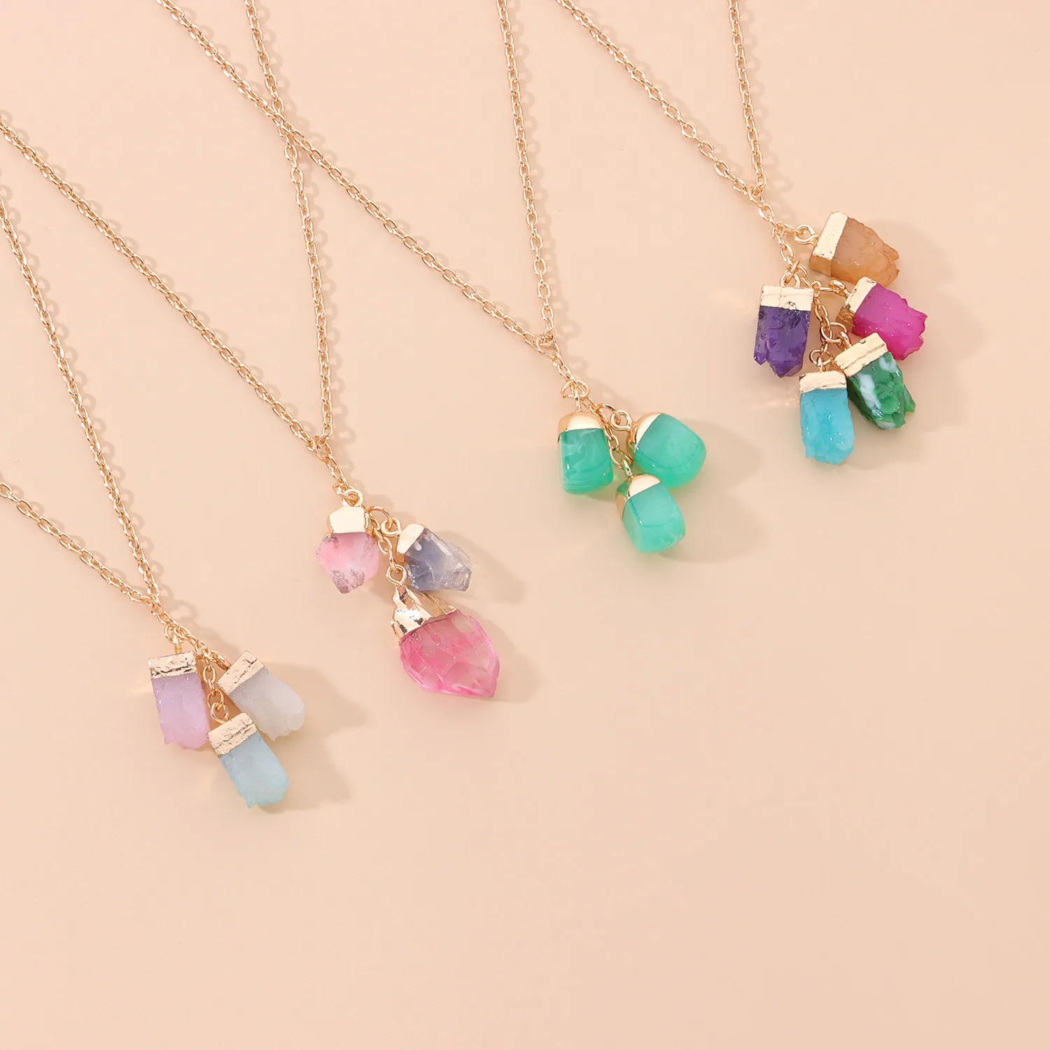 

Fashion New Colorful Crystal Gemstone Pendant Alloy Necklace Punk Exaggerated Trend Hip Hop Jewelry for Women Girls Accessary