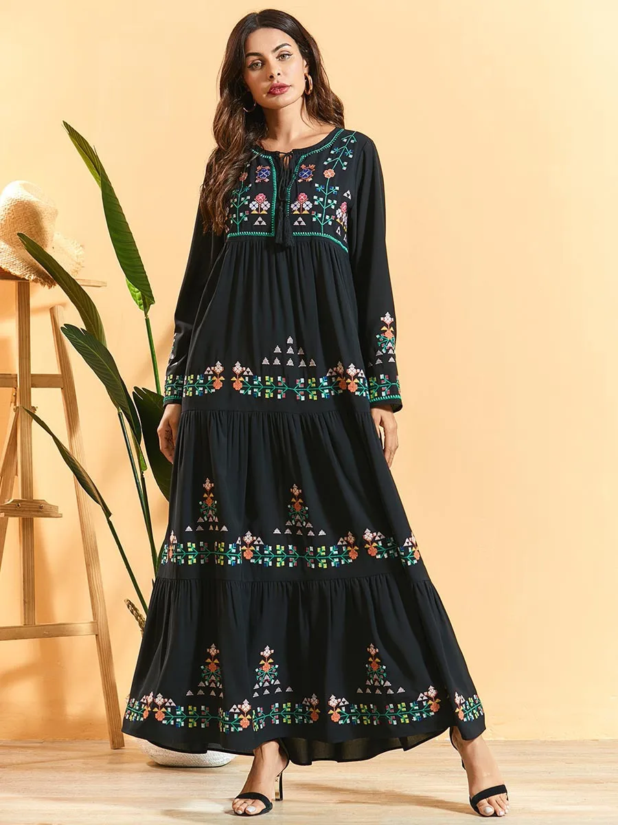 

Arab Dubai Muslim Dress Boho Floral Embroidered Long-Sleeved Fashion Multi-Layer Pleated Casual Dresses Abaya Isalmic Clothing
