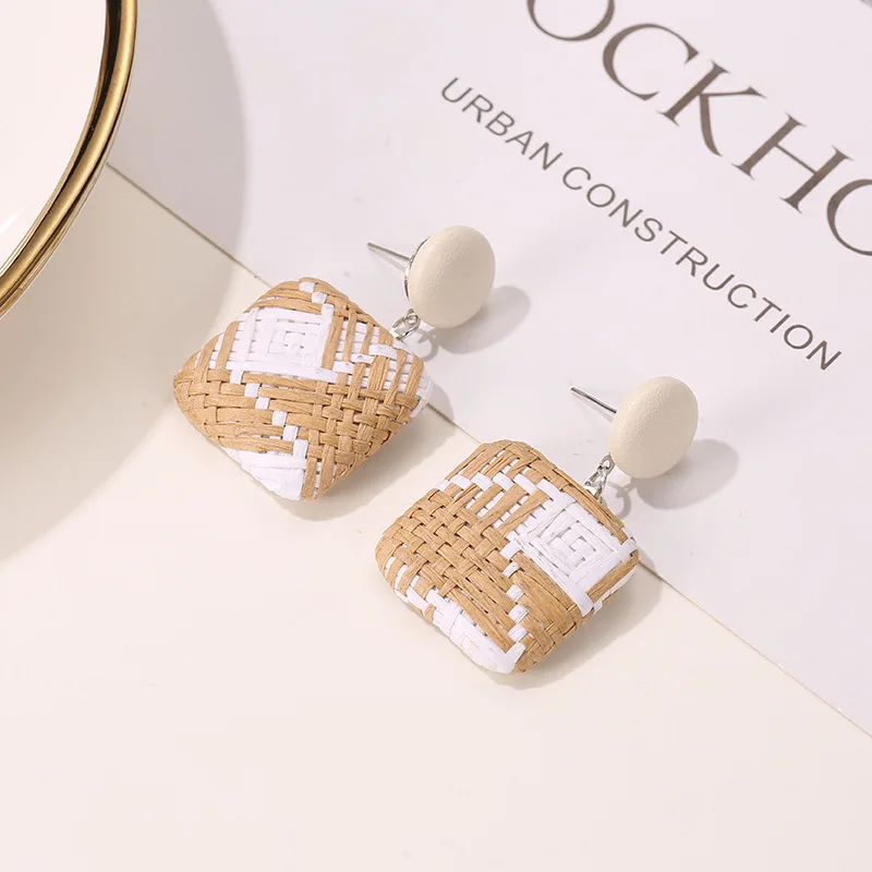 Женские винтажные круглые серьги с геометрическим узлом металлические в