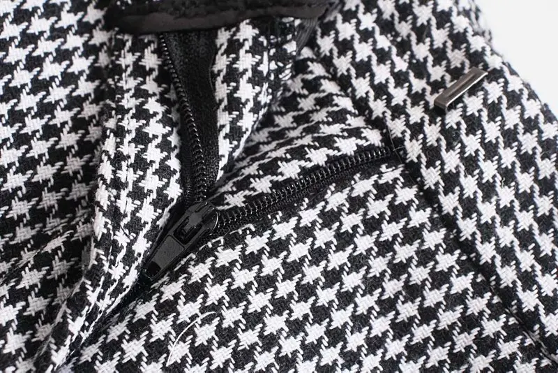 

Toppies New Women Plaid Shorts High Waist Buttons Short Trousers Women Clothing