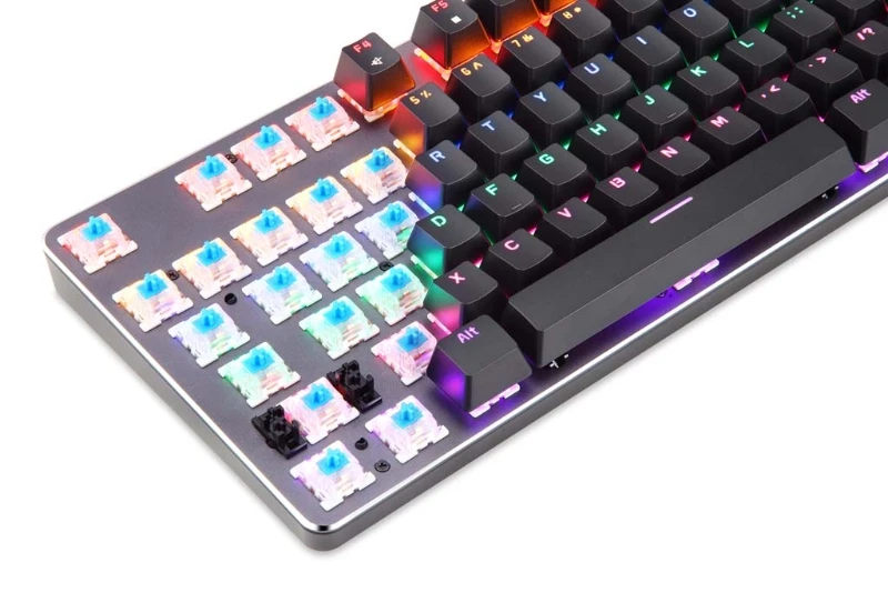

RGB USB Wired Mechanical Keyboard 104 keys Russian English Gaming Keyboards R9CB