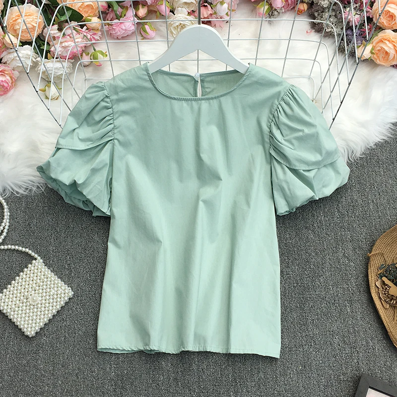 

Design of new white shirt in spring and summer of 2021
