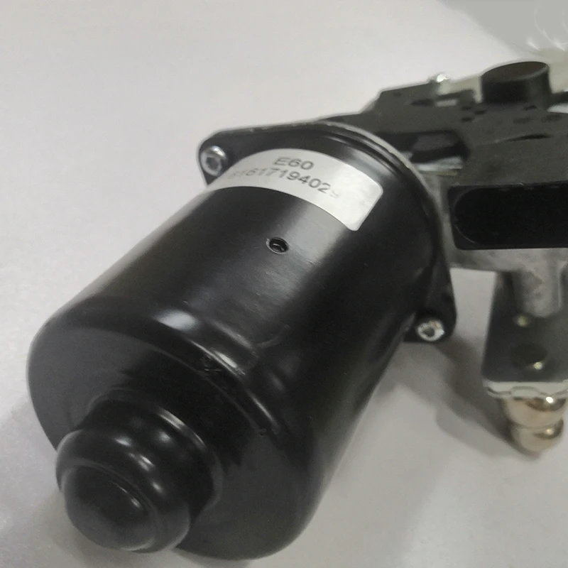 

Wiper Motor Front for BM-W 5 E60 E61 6 Series E63 E64 2001-2010 61617194029