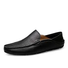 Мужские кожаные туфли, черные повседневные пляжные туфли с мягкой подошвой, дышащие сандалии, лето 2021