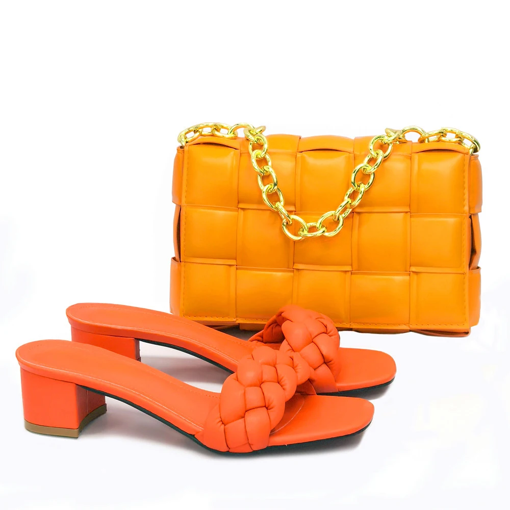 

2021 Black Color Peep Toe Classics Nigerian Women Shoes and Bag to Match Pretty Price Fashionable Shoes
