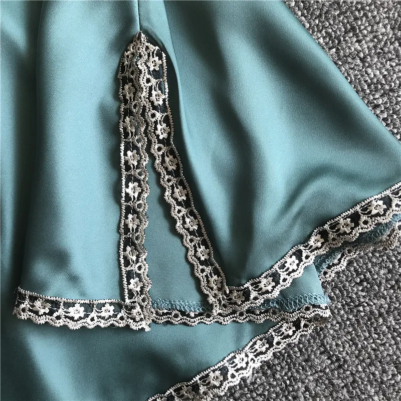 Женская атласная ночная рубашка без рукавов сексуальная шелковая на бретелях