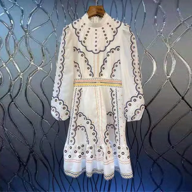 Женская Высокая мода в горошек с волнистым узором элегантное высоким воротником