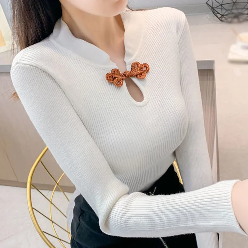 

Spring New Retro Buckle Careful Machine Top Slimming Women T-shirt Slim Long-sleeved Knitted Jumpers Top