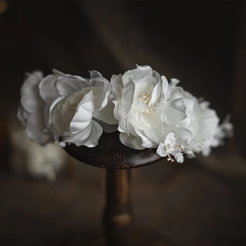 

NiuShuya Korean White Handmade Silk Yarn Flower Headdress Bridesmaid Bride Wedding Hairband Hair Accessories