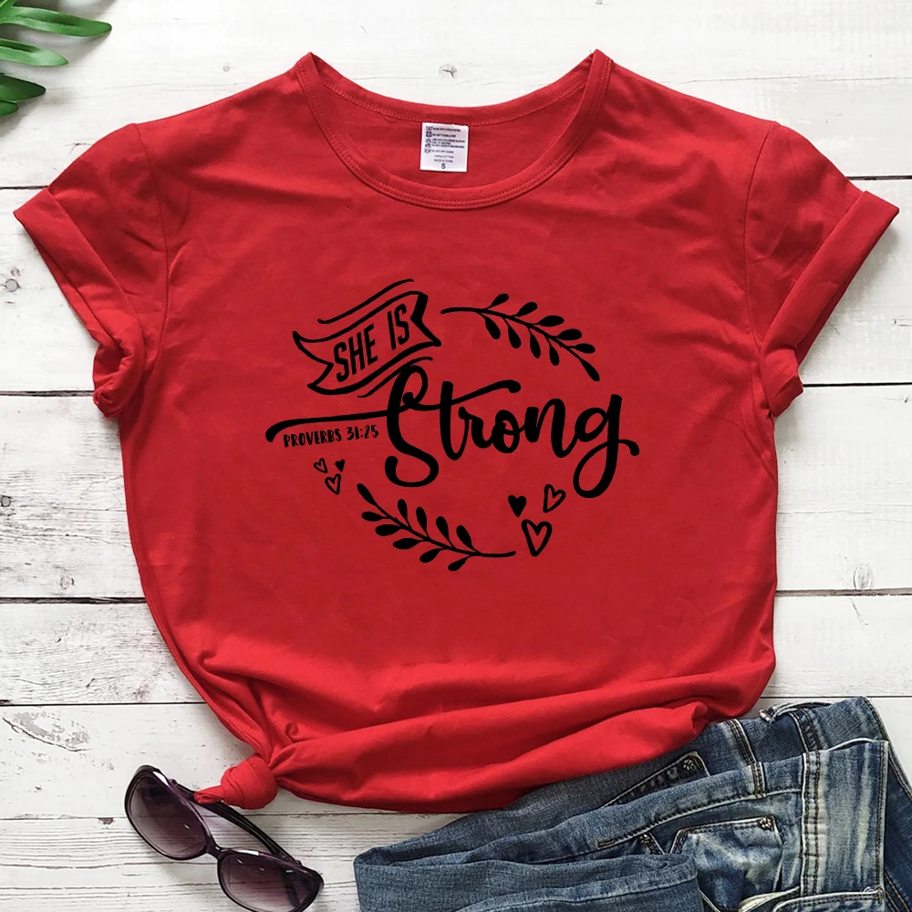 red-black text She Is Strong пословицы 31: 25 футболки женские Необычные графические вдохновляющие Христианские Футболки женские модные церковные Библейские стихи футболки - Цвет: red-black text