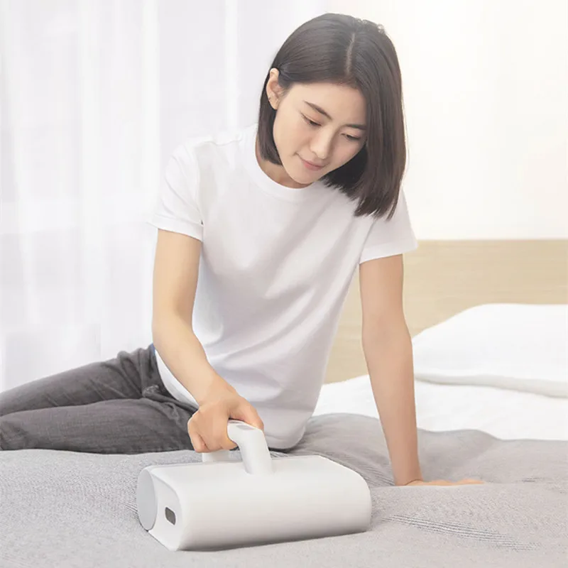 

Hand Wireless Mite Removal Instrument Vacuum Cleaner for Household Use Strong Suction UV Ultraviolet Sterilization Mite Removal