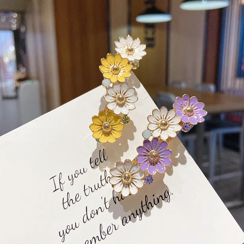 

New Korean Simple Cute Metal Texture Colorful Daisy Flower Spring Clip Fashion Sweet Girl Princess Hairpins Hair Accessories