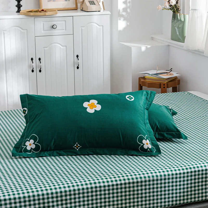 

Decorative Home Anti-Wrinkle(19''X30'') 100% Cotton Set Of 2 Pillowcase Smooth & Soft And Suitable For All Seasons