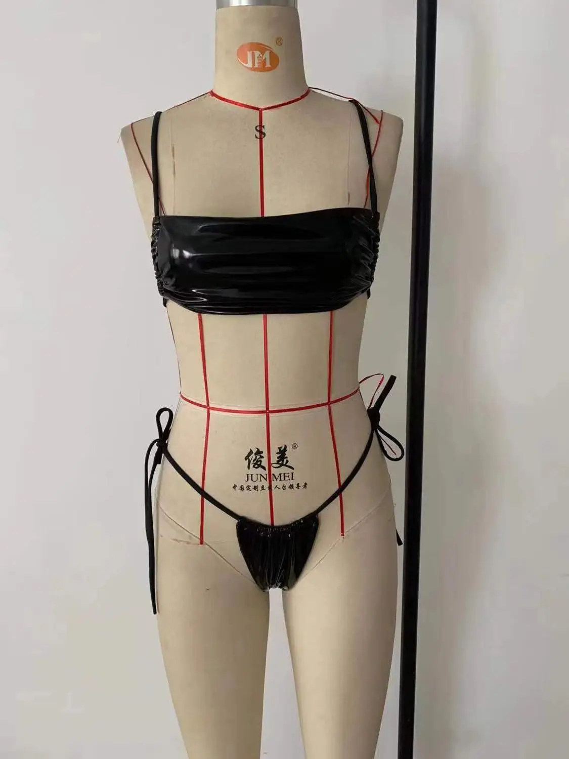 Черный сексуальный купальник Женские стринги бикини 2020 новый комплект с